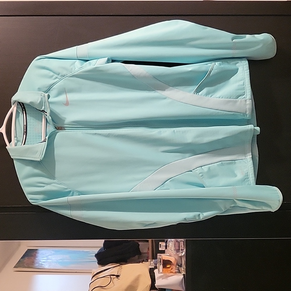 Nike dri-fit jacket sizeM